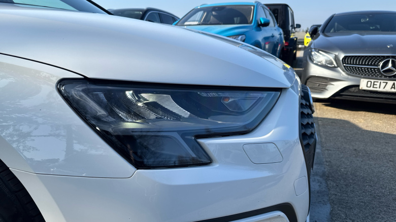 Audi A3 30 TFSI Technik 5dr Petrol Hatchback